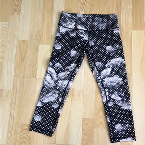 GREAT CONDITION Lululemon Cropped leggings